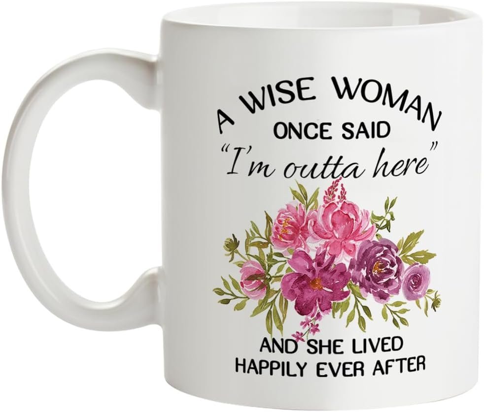 Funny Retirement Mug for Women 2025, Happy Retired Life Gifts for Coworker, Mom, Sister 11 Oz