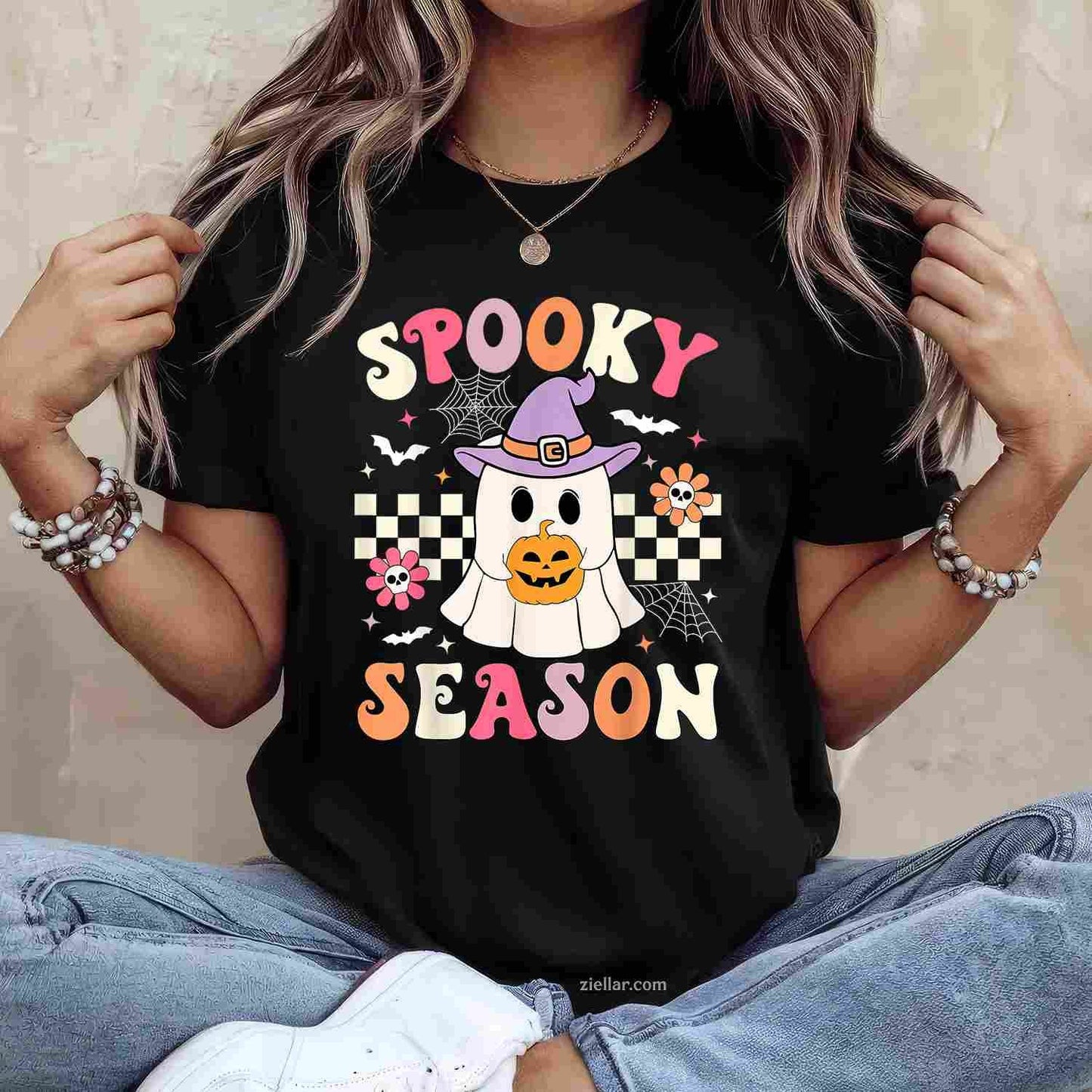 Groovy Spooky Season Retro Ghost Holding Pumpkin Halloween Tee, Halloween T-Shirt for Men Women Adults Unisex, Trendy Graphic Apparel, Unique Gift Idea