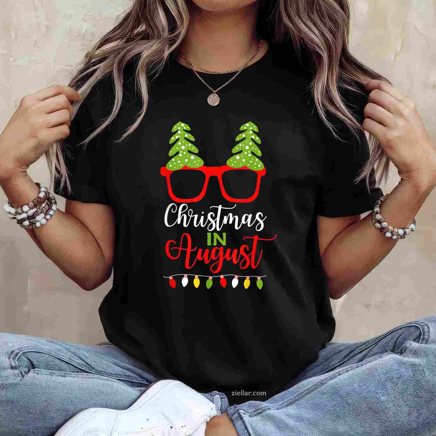 Hangin With My Cookies Gingerbread Man Xmas Teacher Funny T-Shirt, A Funny Teacher Gingerbread Man Tee