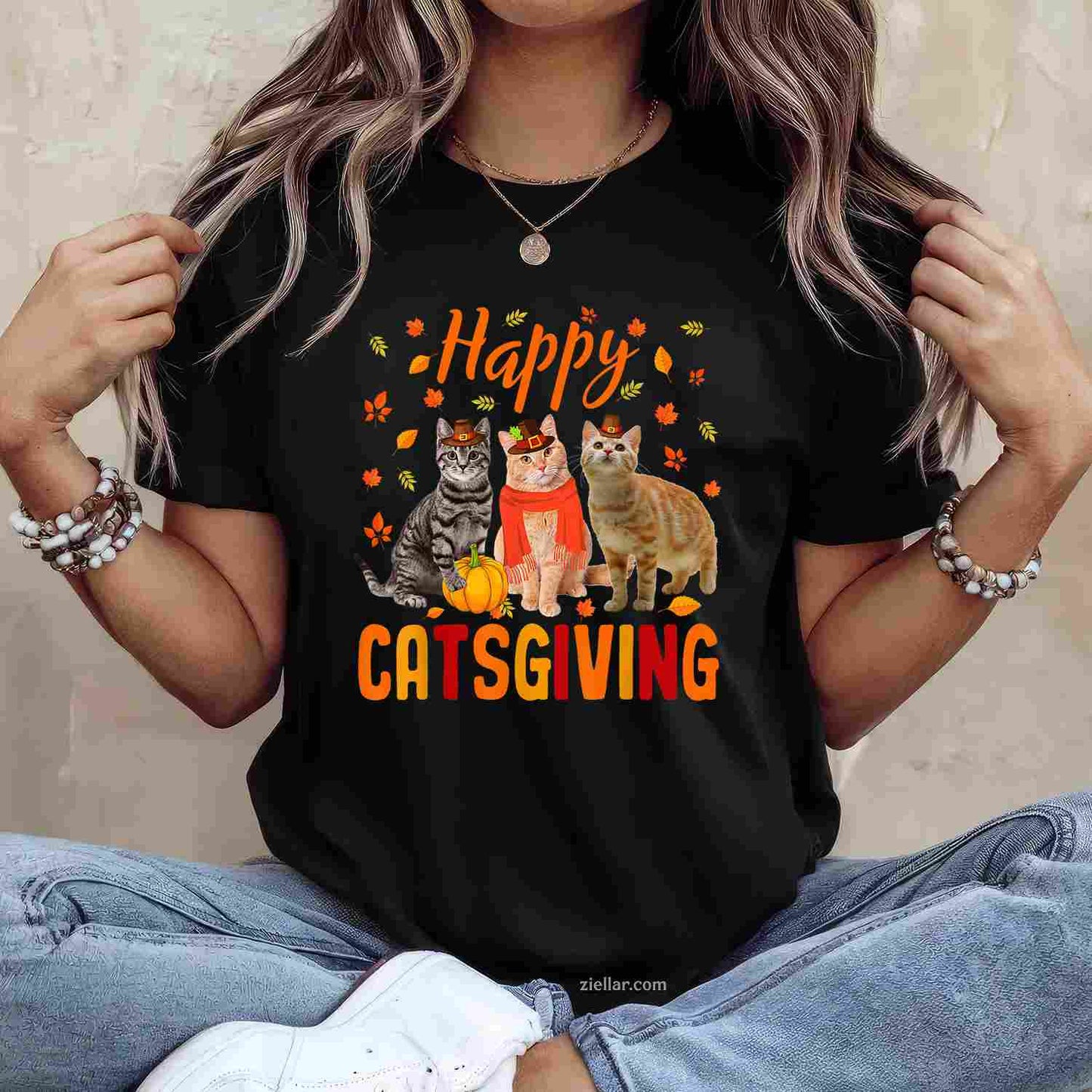 Happy Catsgiving Cute Thanksgiving Cat Wears Pilgrim Hat T-Shirt and Tee for Adults Men Women Unisex