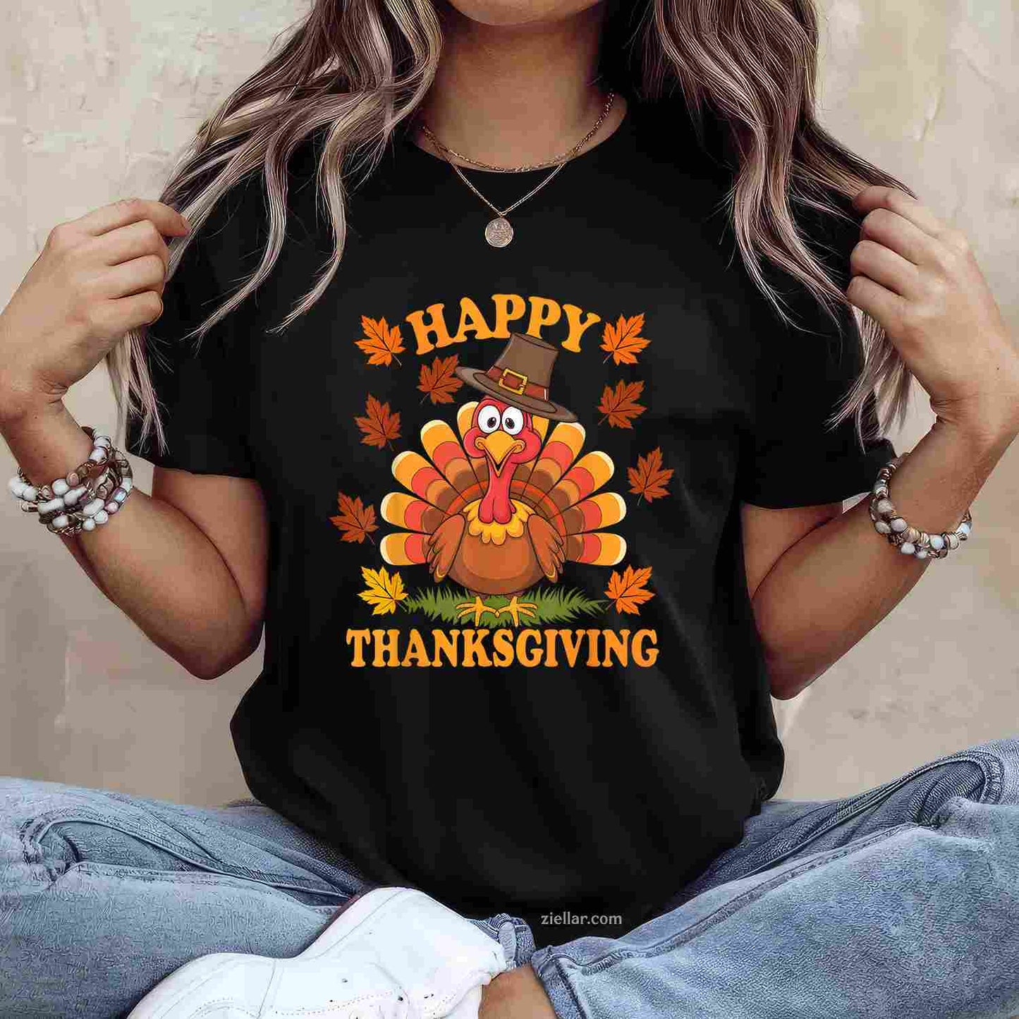 Happy Thanksgiving Funny Turkey Family Dinner Thanksgiving T-Shirt and Tee for Adults Men Women Unisex