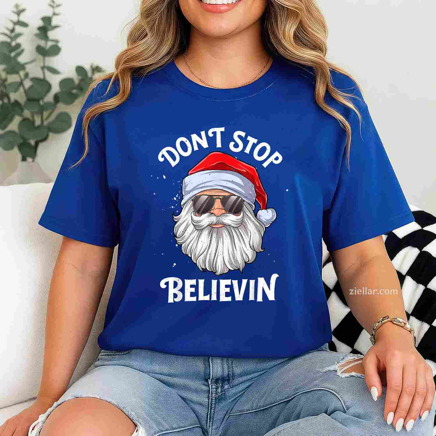 Hawaiian Floral Christmas Tree Mele Kalikimaka Tropical Xmas T-Shirt, A Tropical Christmas Tree Hawaiian Tee