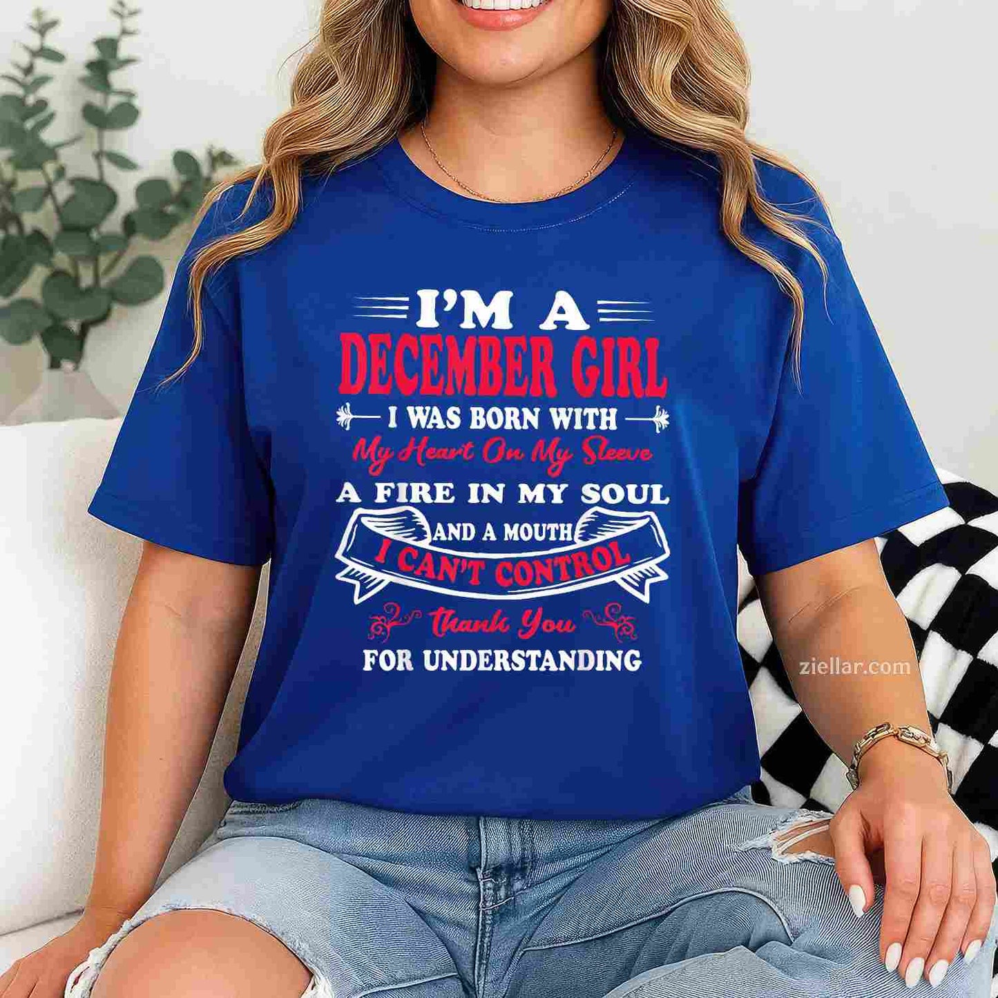 I Am A December Girl Womens Birthday Gifts T-Shirt_ A Sassy Queen Birthday Party Tee For Adult Women