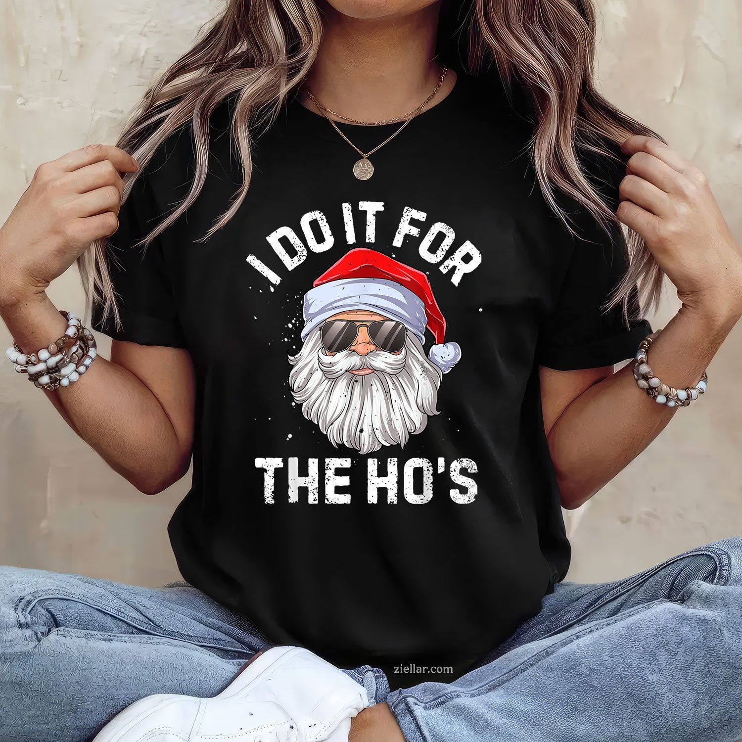 I Do It For the Ho’s Tee and T-Shirt, Funny Inappropriate Santa Christmas T-Shirt for Adults