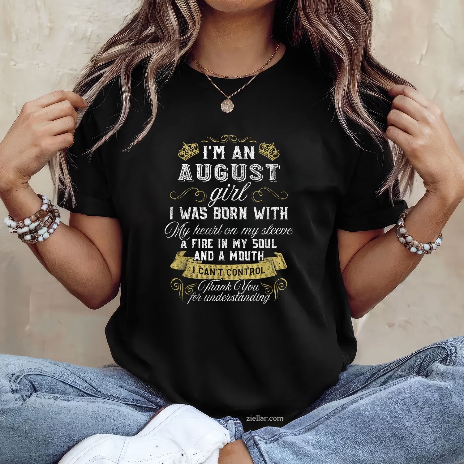 I'm an August Girl Tee and T-Shirt, Leo Birthday Gift T-Shirt for Women Adults
