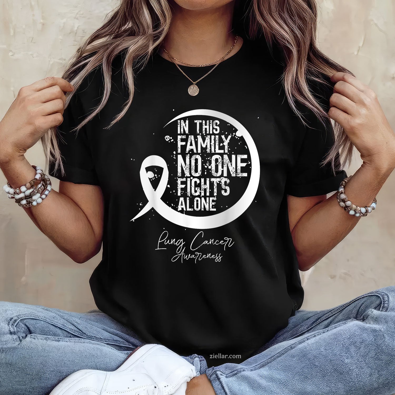 In This Family No One Fights Alone Lung Cancer Gift Tee T-Shirt