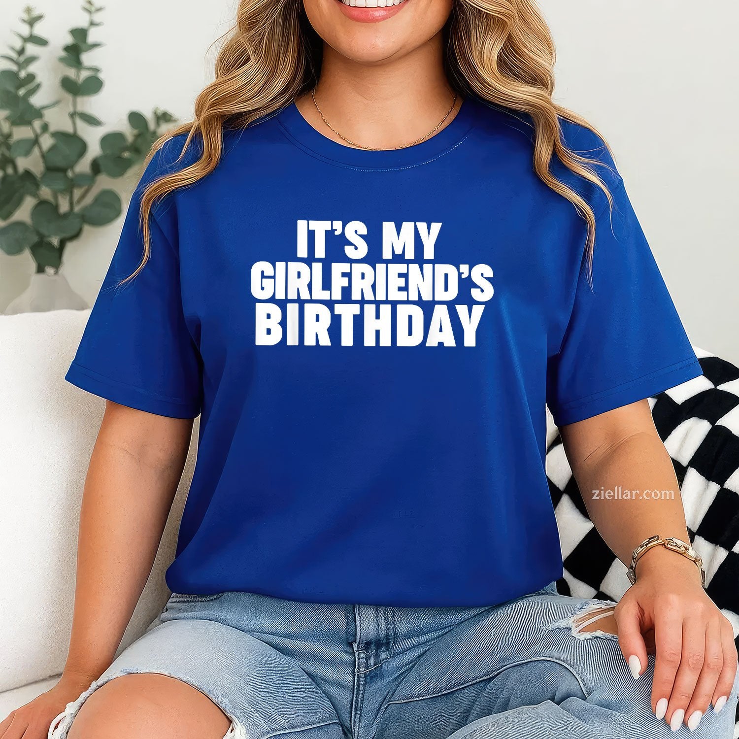 It's my girlfriend's birthday Tee and T-Shirt, Funny Relationship Gift T-Shirt for Couples and Adults