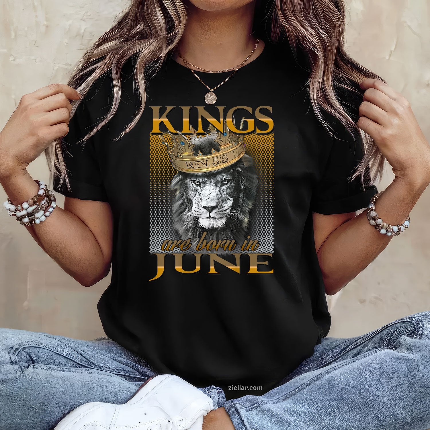 Kings Are Born In June King