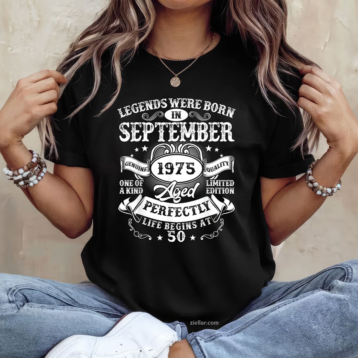 Legend Since September 1975 Tee and T-Shirt, 50th Birthday Retro T-Shirt Gift for Men Adults