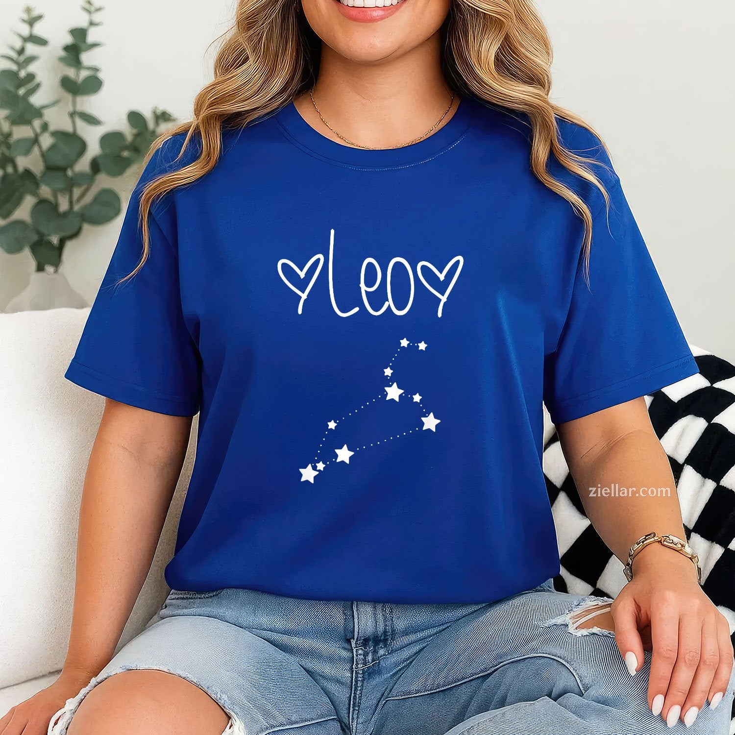 Leo Horoscope Zodiac Tee and T-Shirt, July August Birthday Astrology T-Shirt for Adults