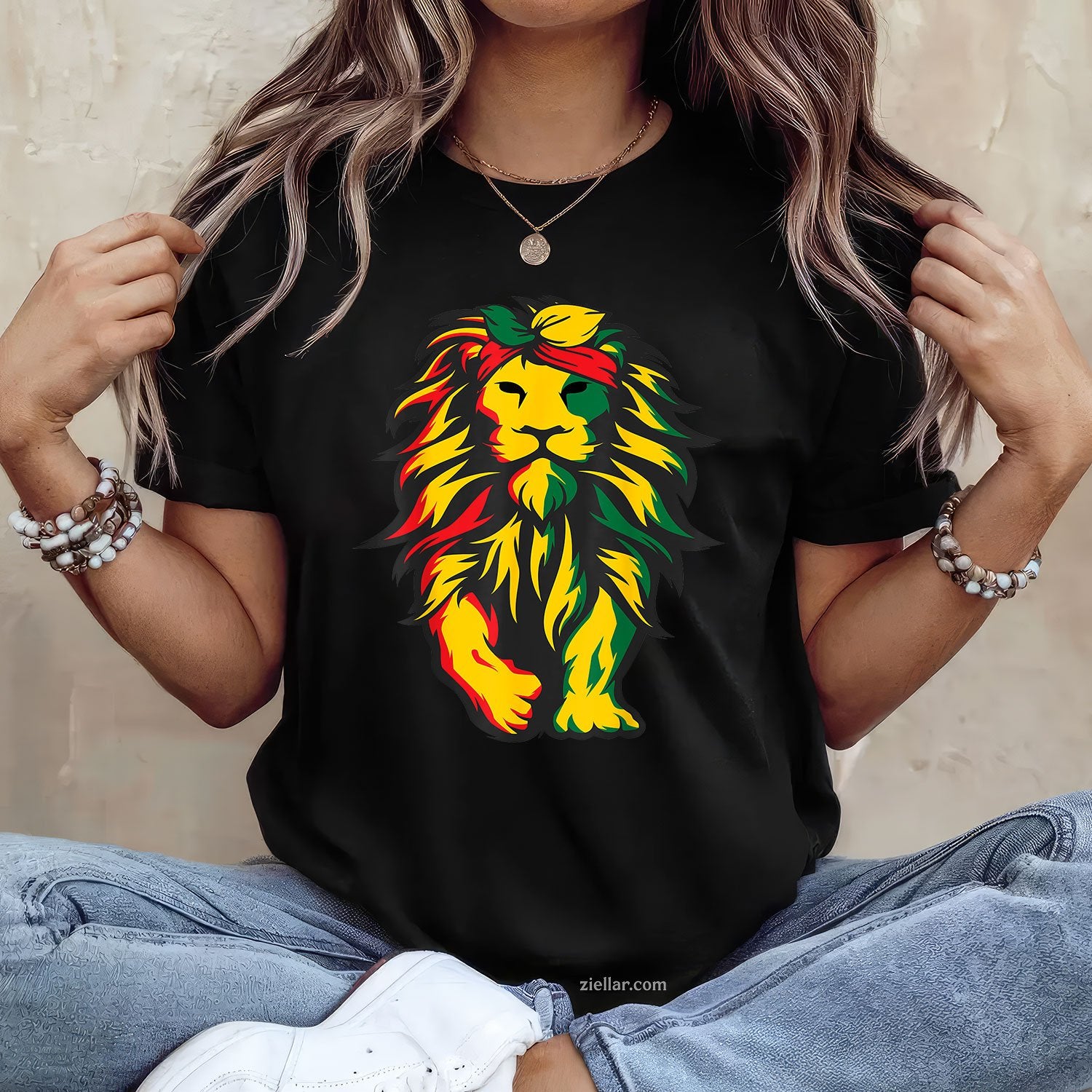 Lion Juneteenth Cool Black History African American Flag Tee TShirt