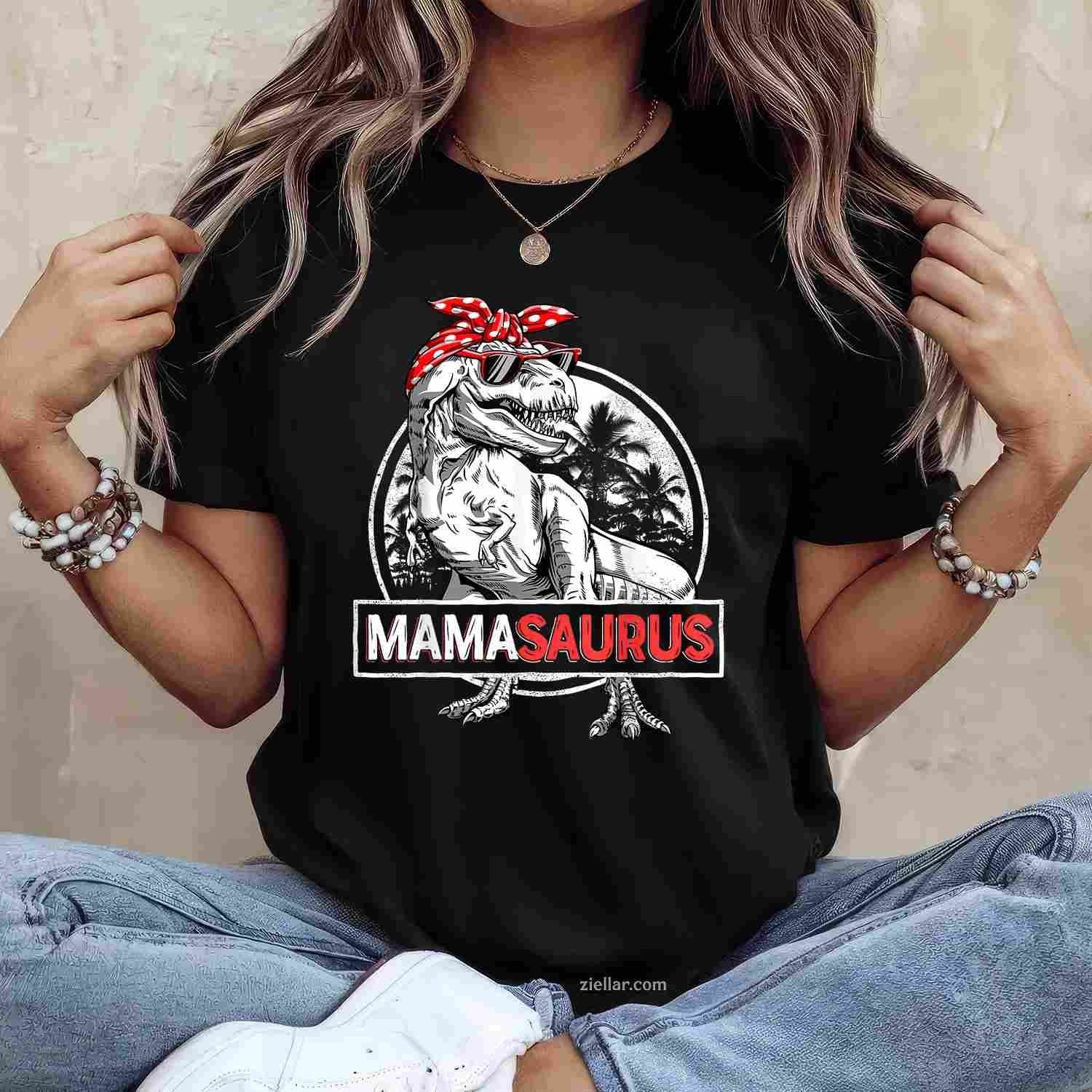 Mamasaurus T rex Dinosaur Funny Mama Saurus Mother's Family T-Shirt Tee for Men Women Adults Unisex