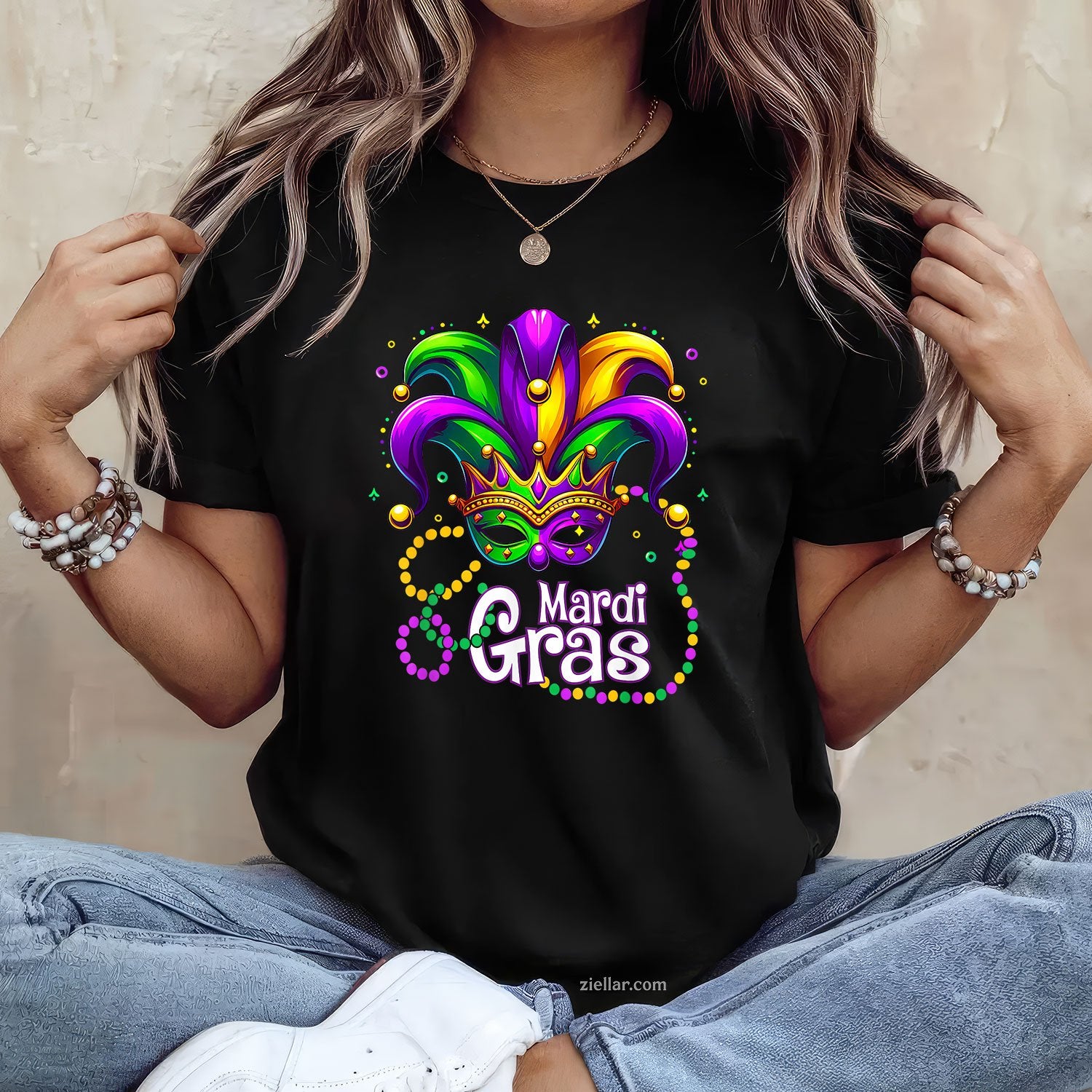 Mardi Gras Beads Mask Tee and T-Shirt, Carnival T-Shirt for Men and Women with Feathers and Hat