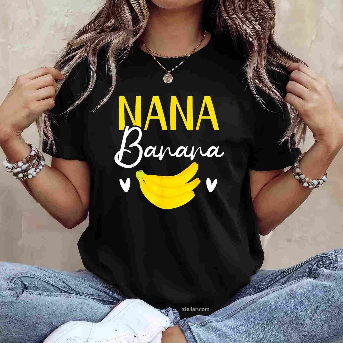 Nana Banana Grandma Grandmother Granny Grandparents Day T-Shirt Tee for Men Women Adults Unisex