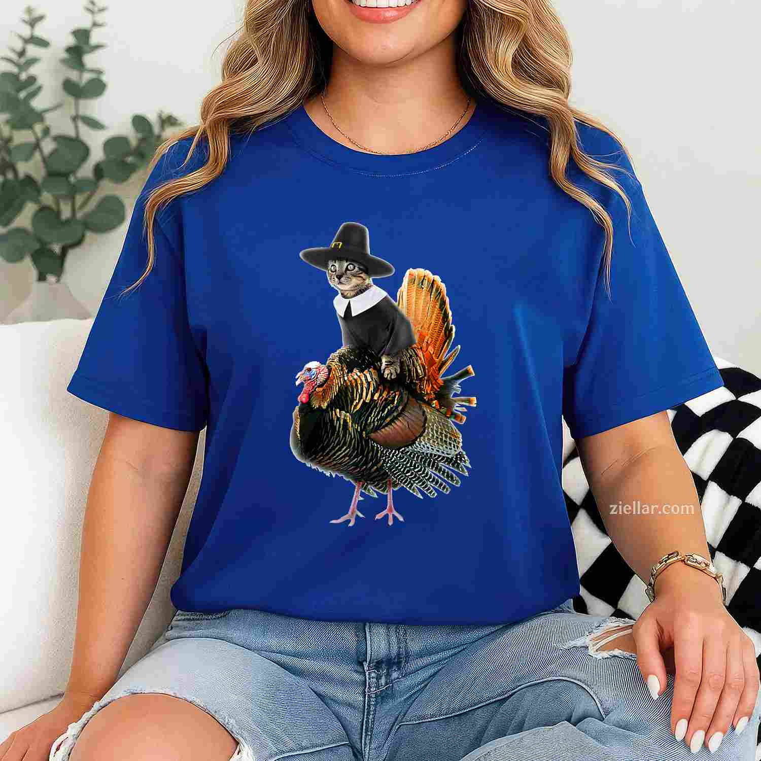 One Thankful Paraeducator Turkey Fall Pumpkin Thanksgiving T-Shirt And Tee For Adults
