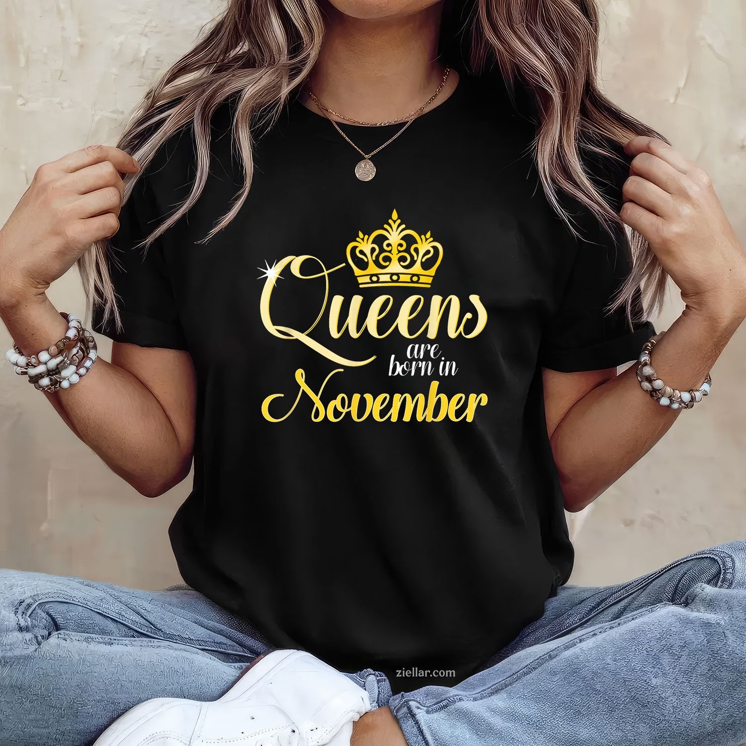 Queens Are Born in November Tee and T-Shirt, Birth Month Gift T-Shirt for Women Adults