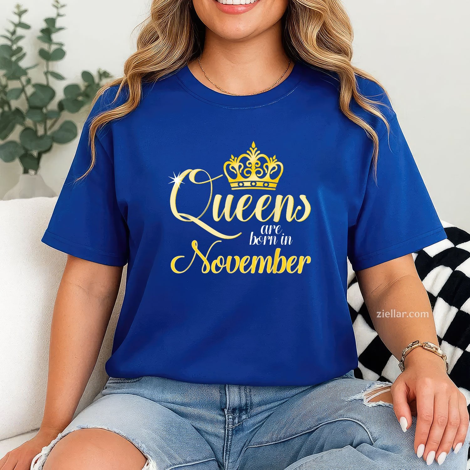 Queens Are Born in November Tee and T-Shirt, Birth Month Gift T-Shirt for Women Adults