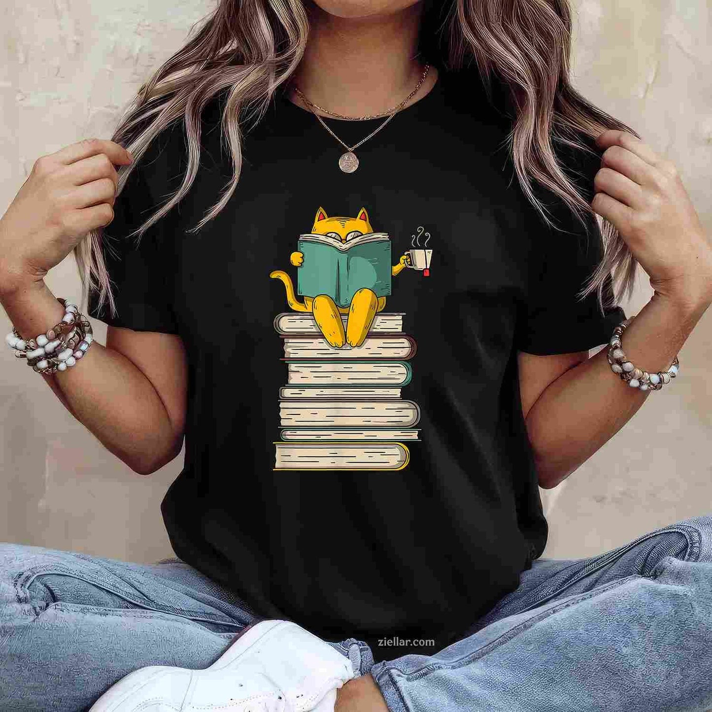 Reading Cat - Funny Book & Tea Lover Gift Short Sleeve T-Shirt