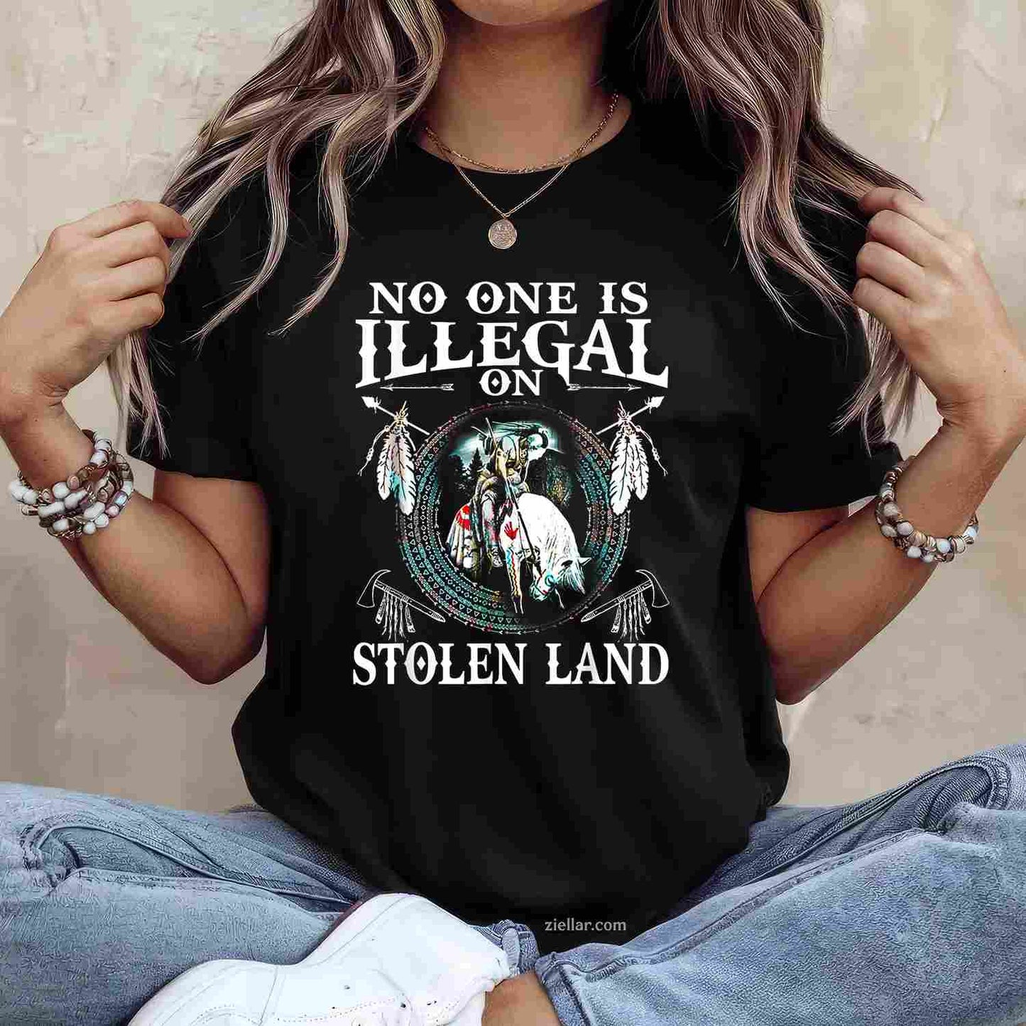Retro Native American Indian Headdress, Vintage Men Graphic T-Shirt And Tee For Adults