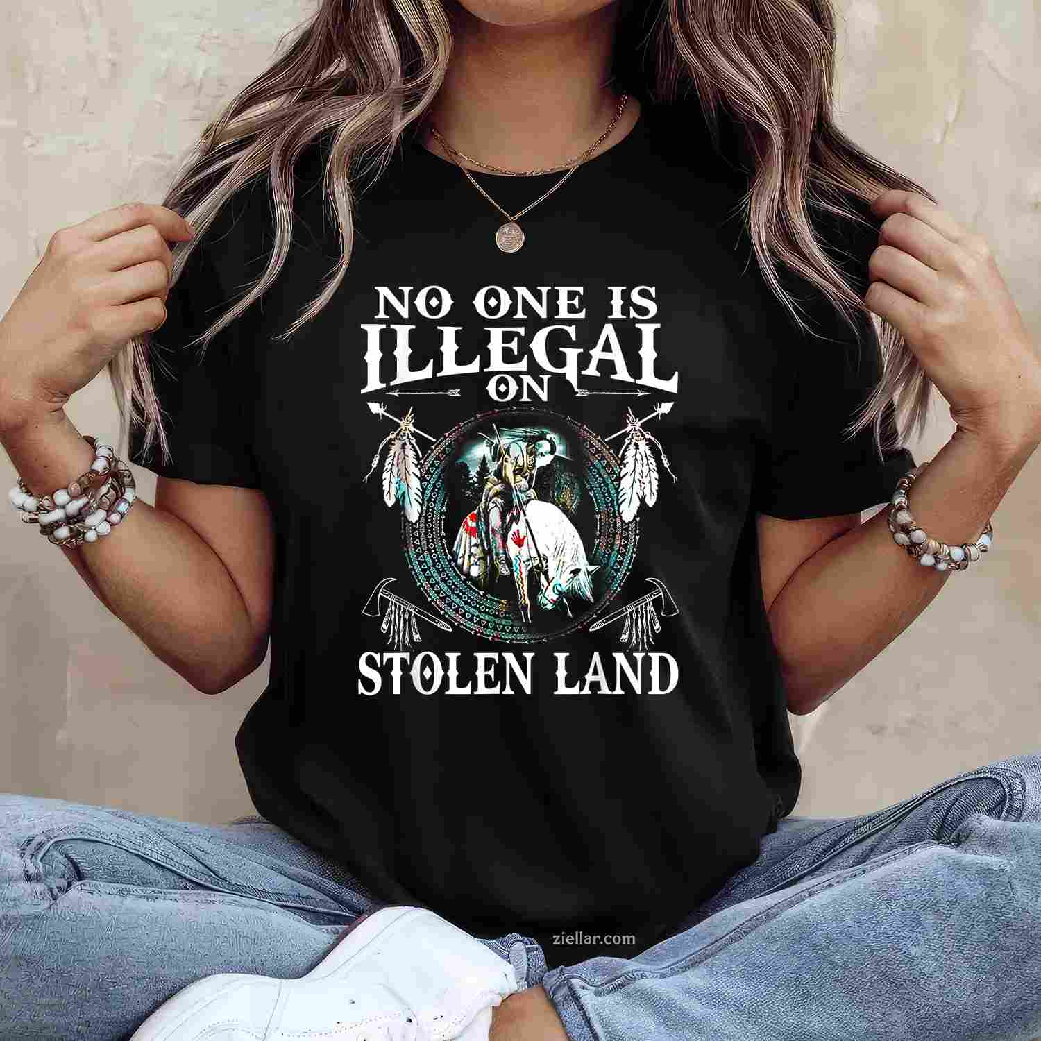 Retro Native American Indian Headdress, Vintage Men Graphic T-Shirt And Tee For Adults