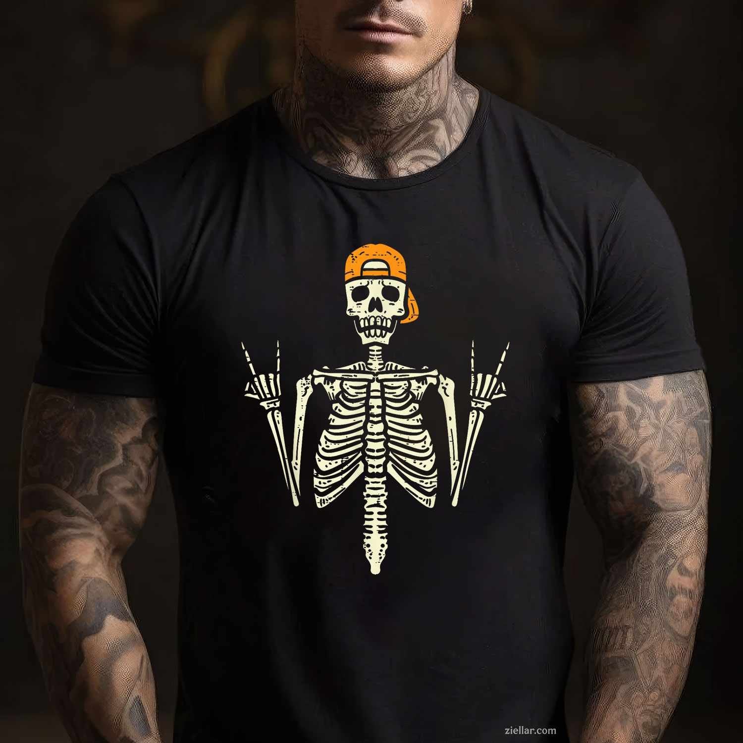 Rocker Skeleton Cap Skater Cool Halloween Punk Rock Men Tee, Halloween T-Shirt for Men Women Adults Unisex, Vintage Retro Graphic, Funny Novelty Gift