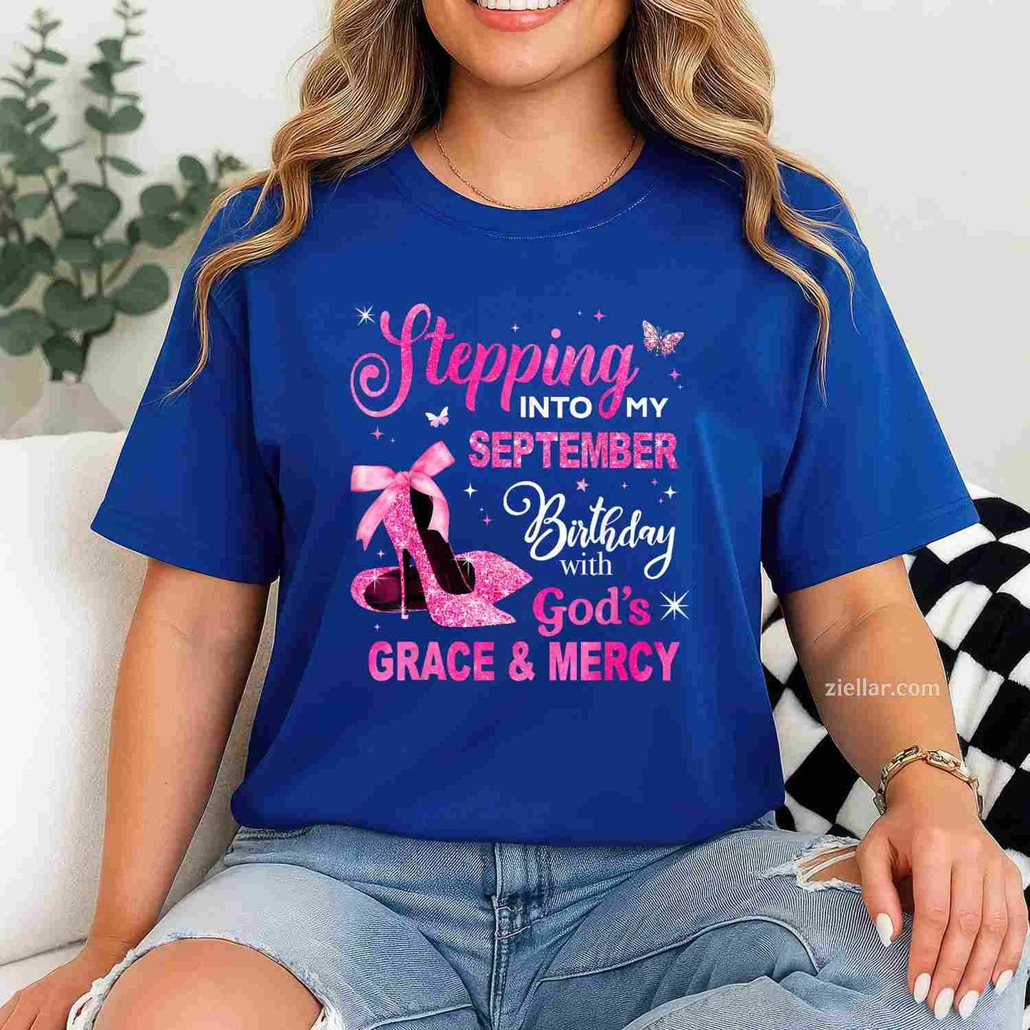 Stepping Into My September Birthday Queen Women Girl T-Shirt Tee
