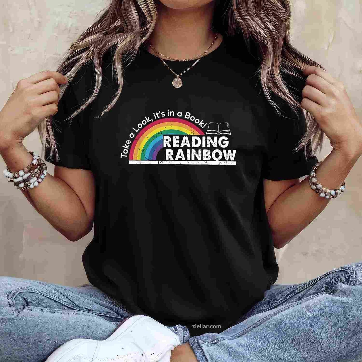 Take A Look It'S In A Book Retro Reading T-Shirt, Vintage Graphic Tee For Book Lovers Adults