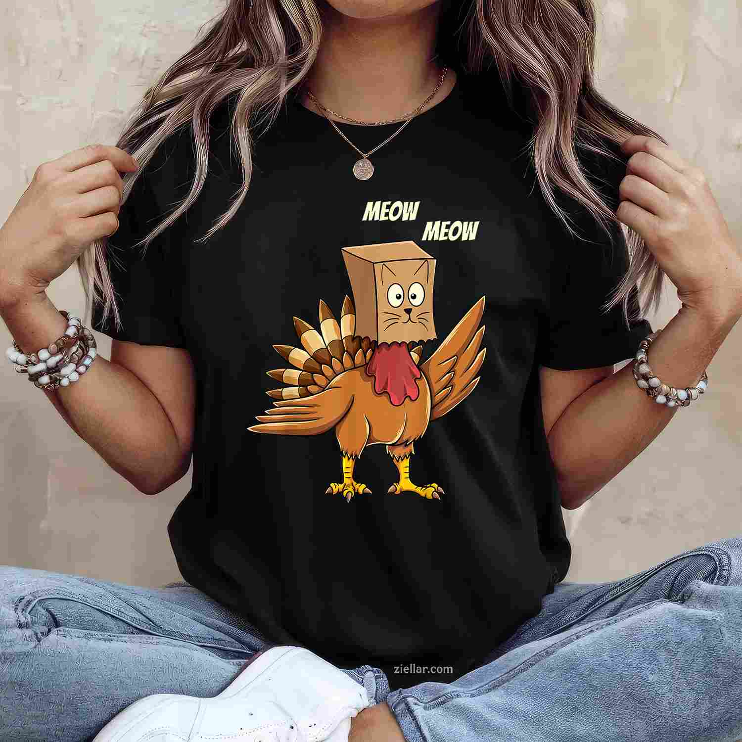 Thanksgiving Turkey Cat Meow Funny Men Women Thanksgiving T-Shirt and Tee for Adults Men Women Unisex