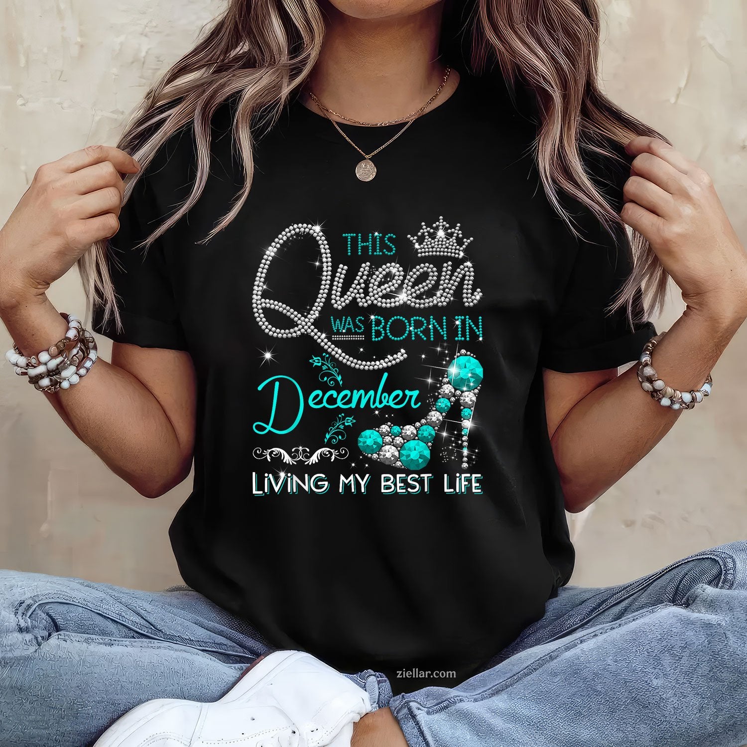 This Queen Was Born in December Tee and T-Shirt, Living My Best Life Birthday Gift T-Shirt for Adults