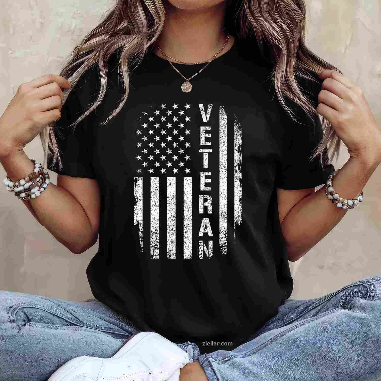 Us American Flag With Proud Veteran For Veterans Day T-Shirt And Tee For Adults