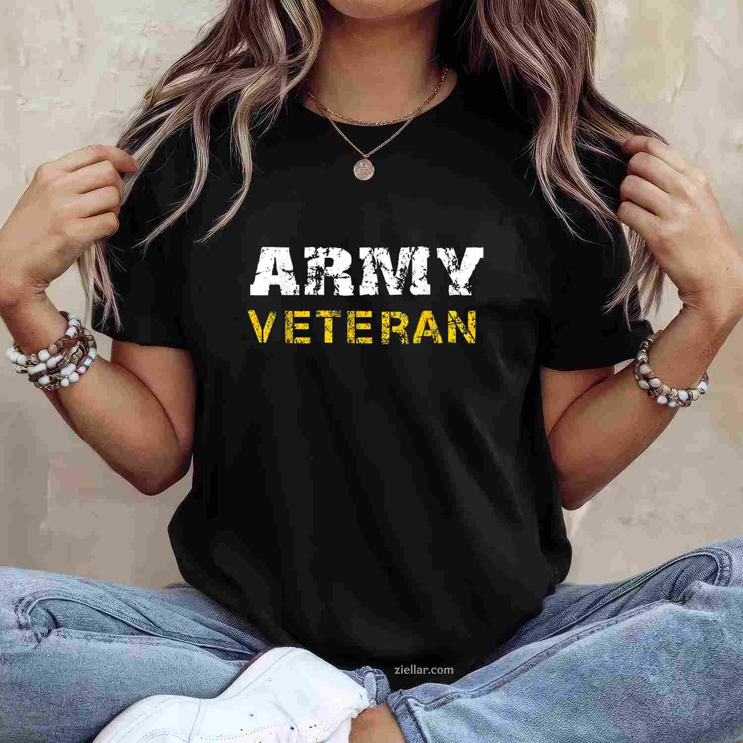 Us Army Veterans Distressed Font T-Shirt And Tee For Adults