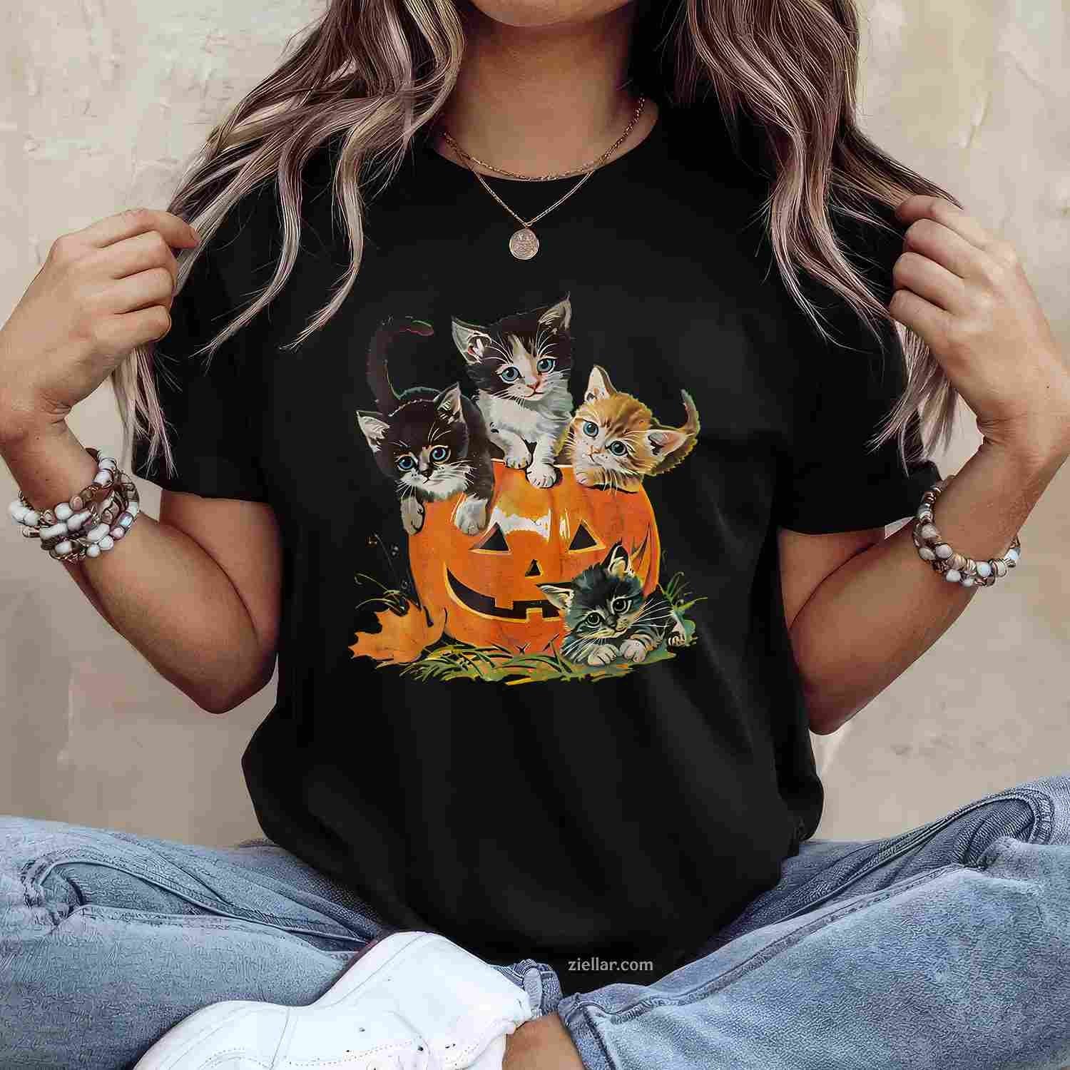 Vintage 90s Cat Pumpkin Halloween Retro Floral Spooky Season Tee, Halloween T-Shirt for Men Women Adults Unisex, Vintage Retro Graphic, Funny Novelty Gift