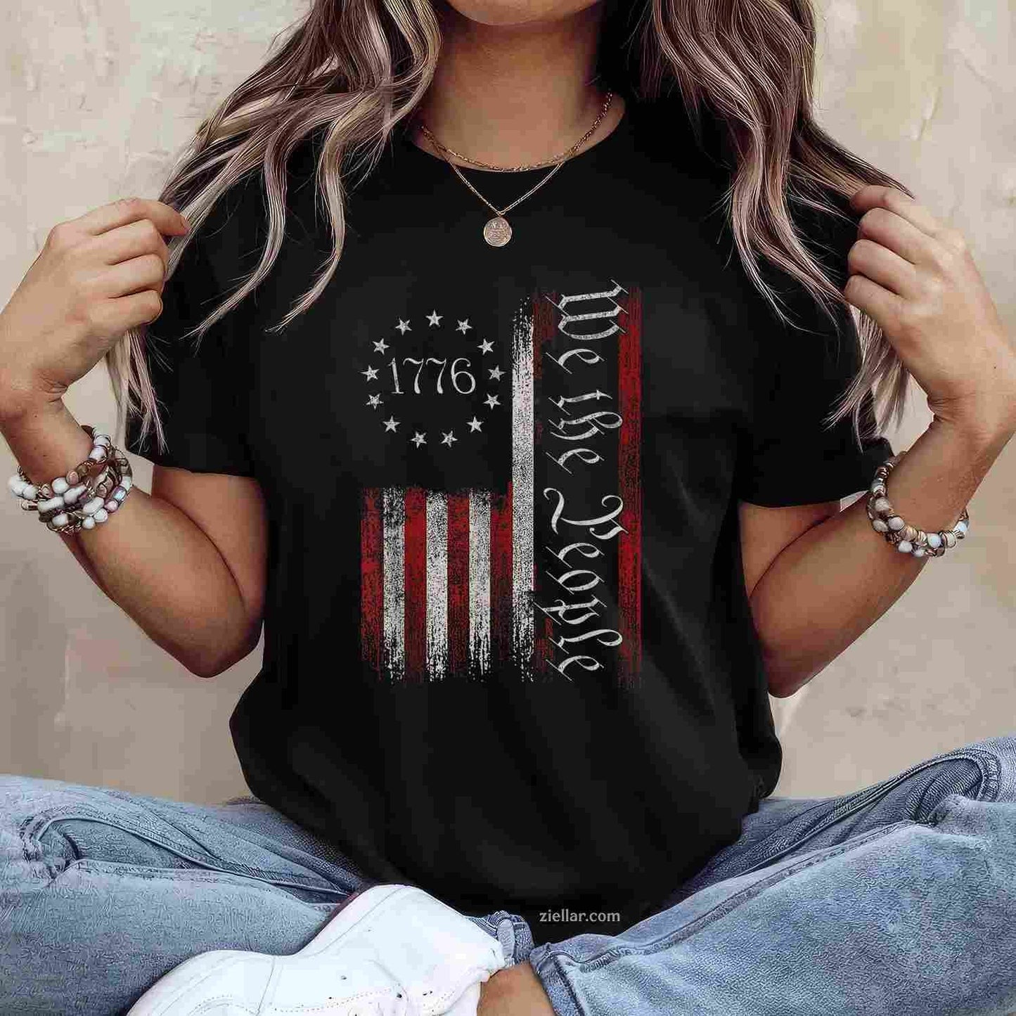 Vintage Old American Flag Patriotic 1776 We The People USA Women Men T-Shirt Tee