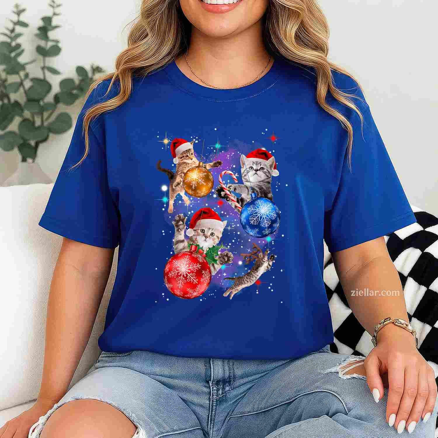 Vintage Retro Santa Christmas Bubble Gum Pink Sunglasses T-Shirt, A Retro Santa Christmas Vibe Tee For Women And Men