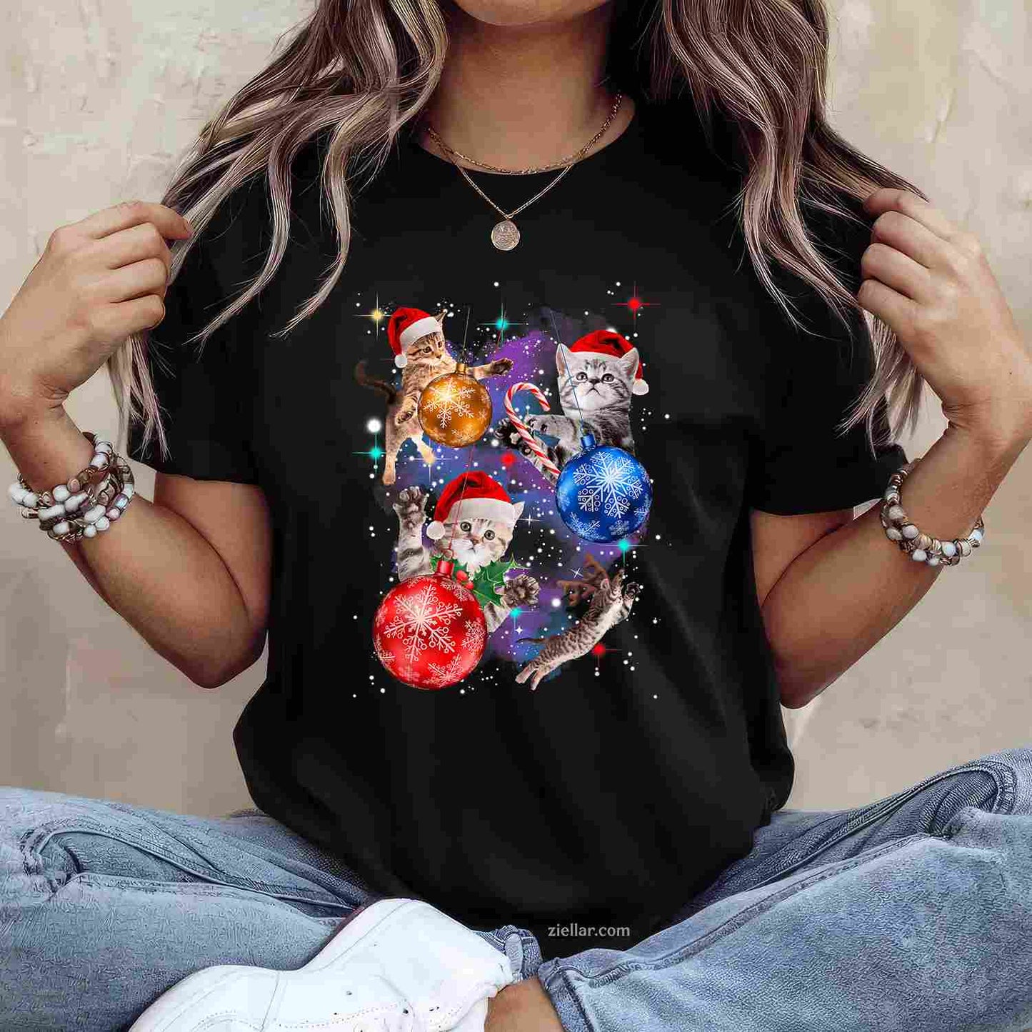 Vintage Retro Santa Christmas Bubble Gum Pink Sunglasses T-Shirt, A Retro Santa Christmas Vibe Tee For Women And Men