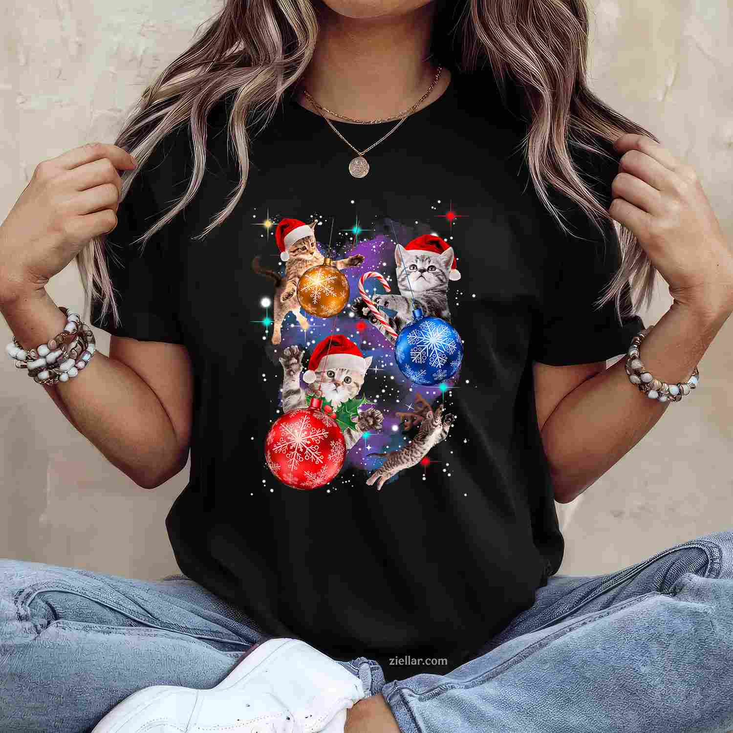 Vintage Retro Santa Christmas Bubble Gum Pink Sunglasses T-Shirt, A Retro Santa Christmas Vibe Tee For Women And Men
