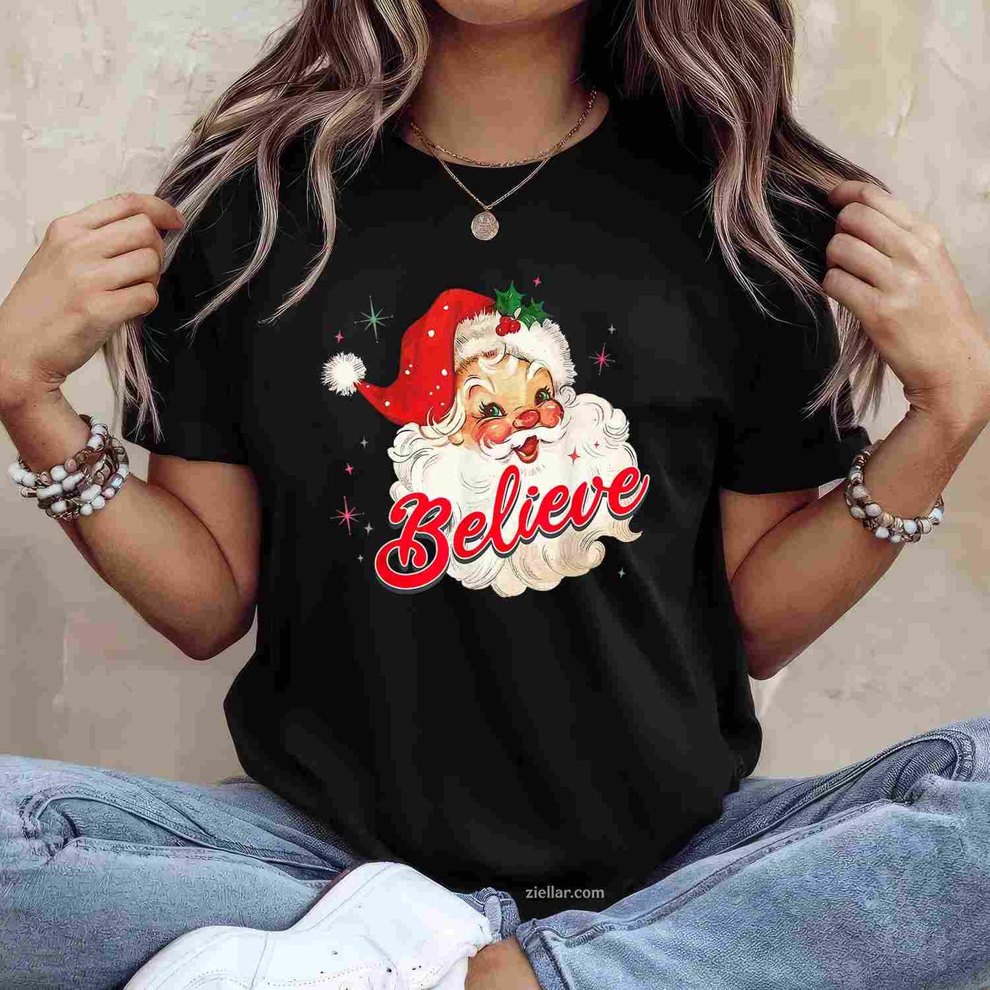 Vintage Santa Claus Believe Christmas Women T-Shirt, A Believe In Santa Vintage Christmas Tee For Adults
