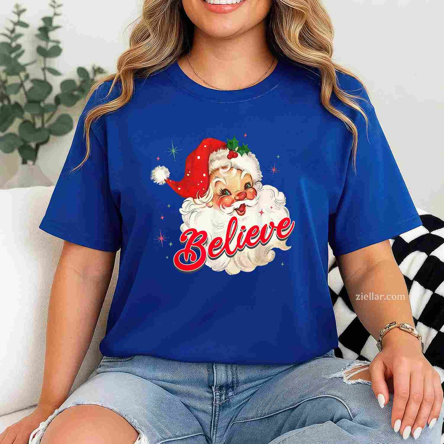 Vintage Santa Claus Believe Christmas Women T-Shirt, A Believe In Santa Vintage Christmas Tee For Adults