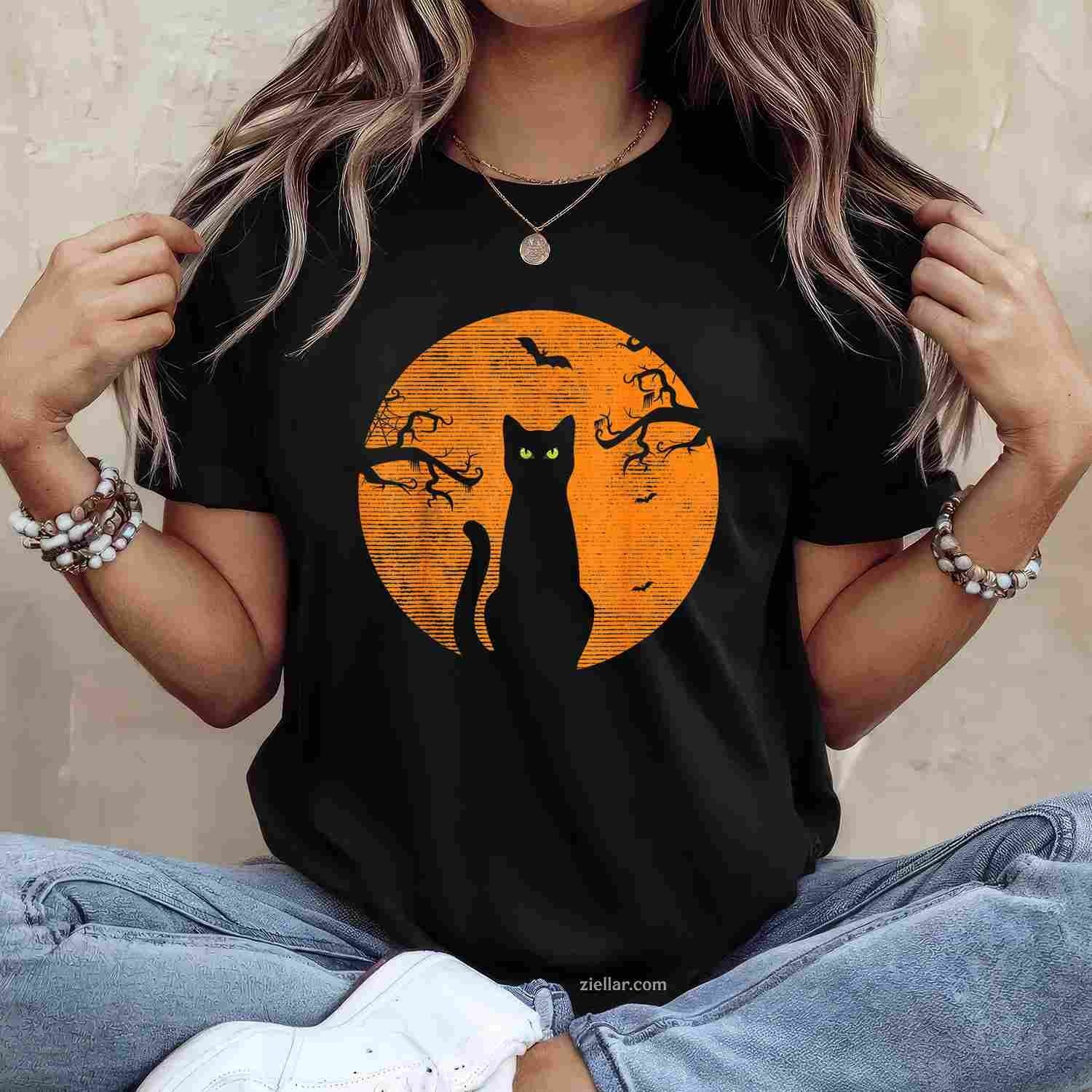 Vintage Scary Christmas Cat Costume Retro Cat Moon Black Cat Tee, Christmas Holiday T-Shirt for Men Women Adults Unisex, Cool Casual Street Style, Premium Quality