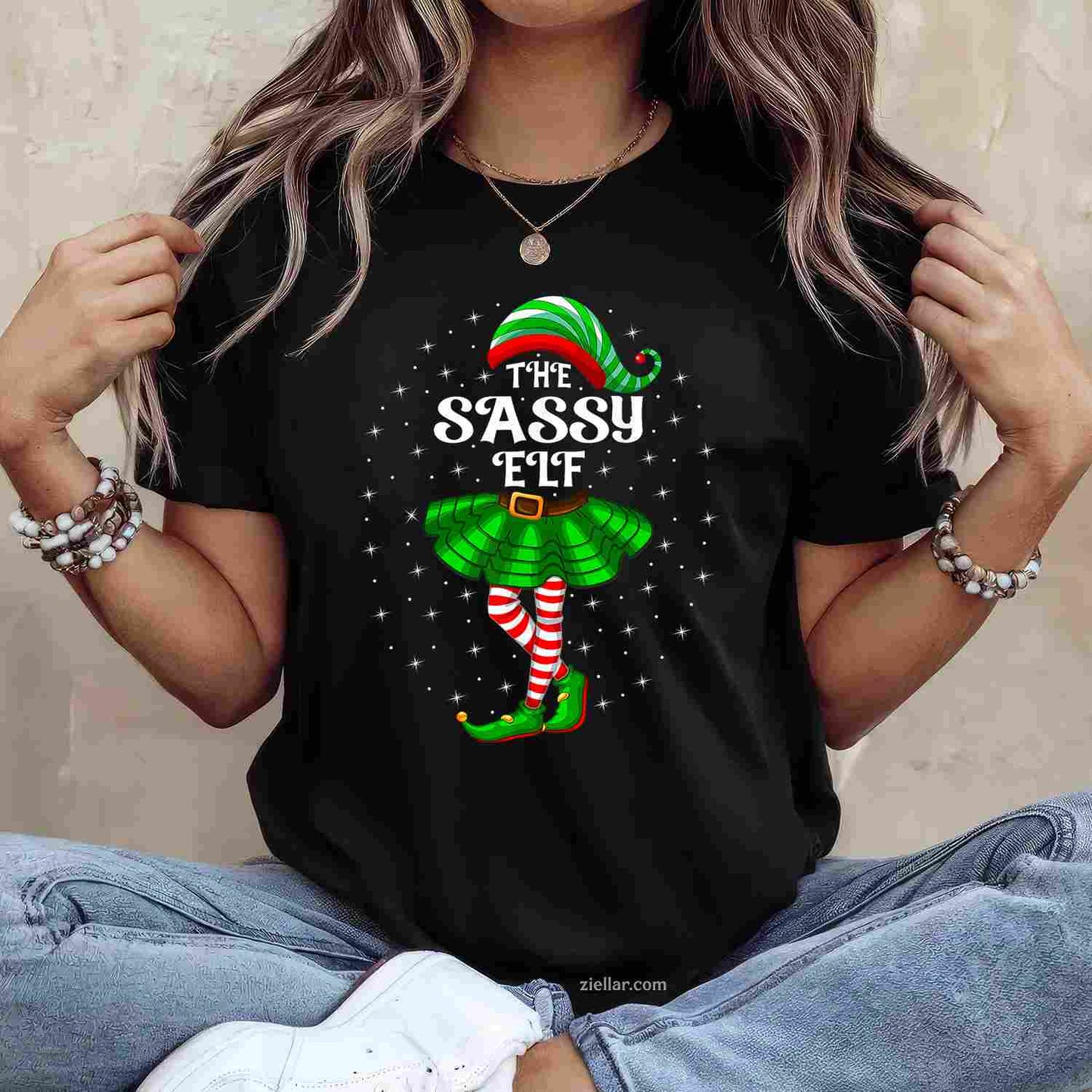 Xmas Family Matching Women Mom The Sassy Elf Christmas T-Shirt, A The Sassy Elf Christmas Family Matching Tee
