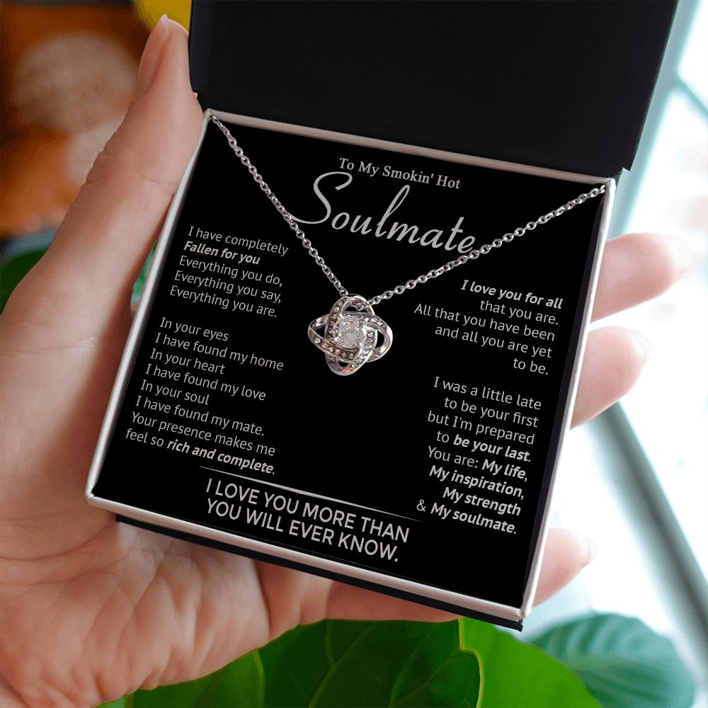 586A To My Smokin' Hot Soulmate Necklace, Beauty Necklace for Wife Girlfriend, Womens