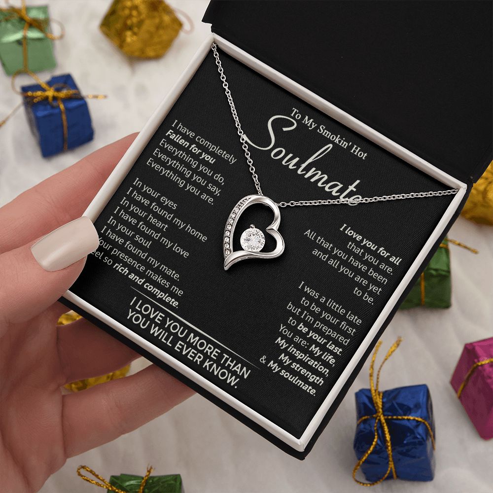 586C To My Smokin' Hot Soulmate Necklace, Beauty Necklace for Wife Girlfriend, Womens